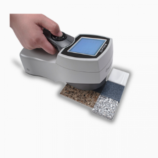 MiniScan EZ 4500L: Portable Spectrophotometer.